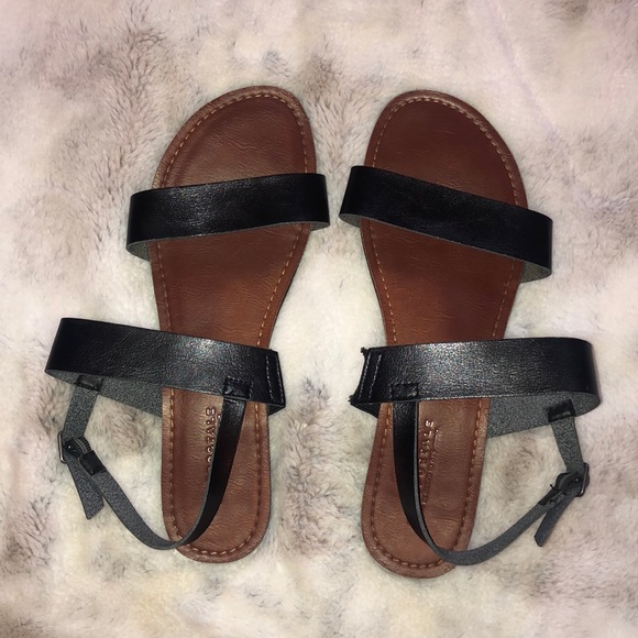 Black Sandals Size 9 - Picture 1 of 3